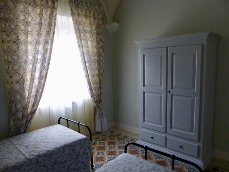 Maresuite Албисола Марина Екстериор снимка